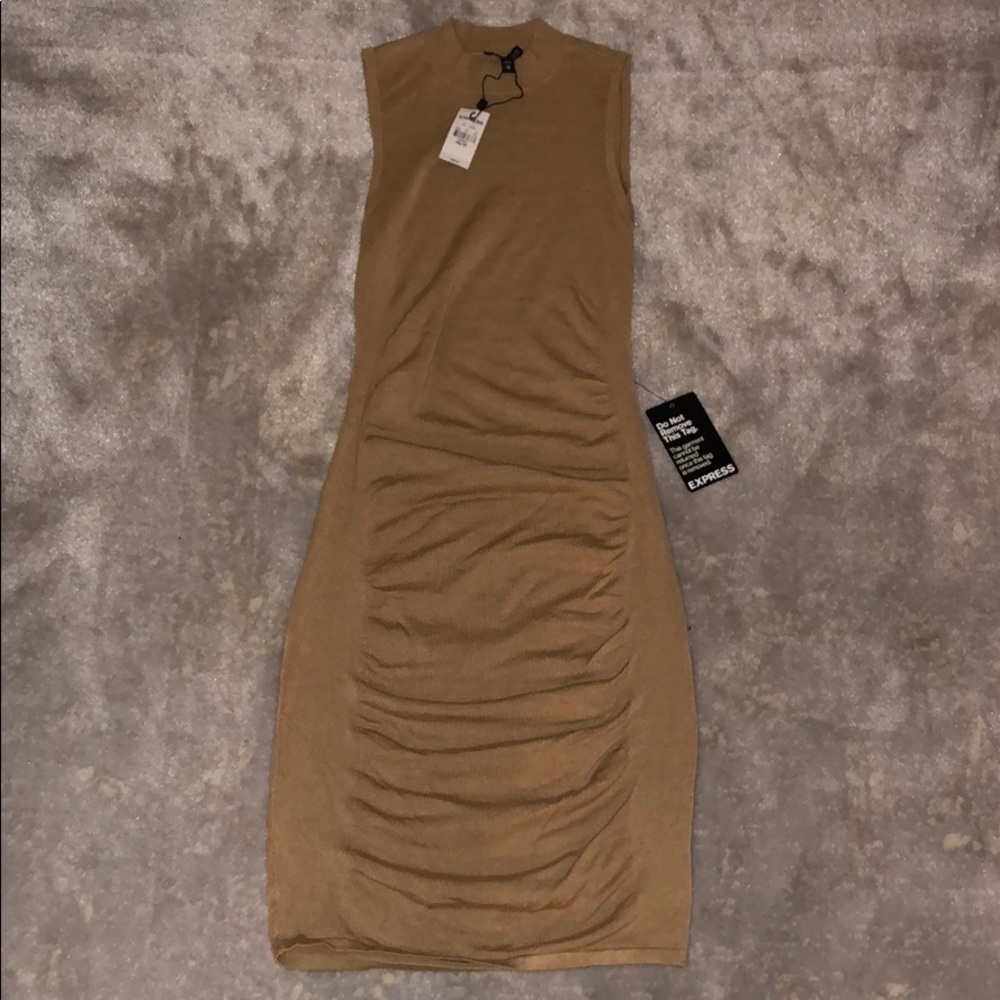 Sleeveless sweater dress.